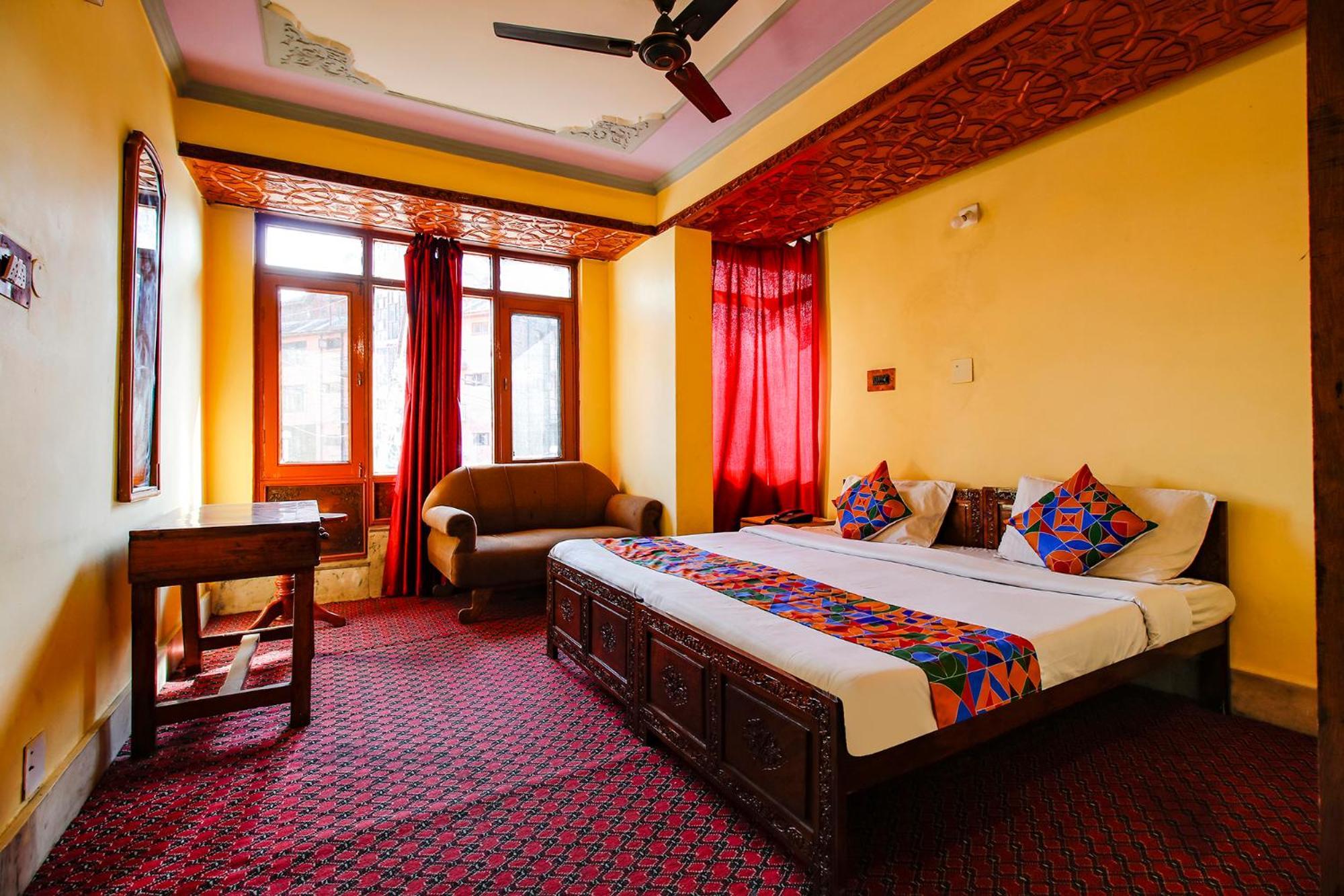 Fabhotel Kashmir Hilltown Durgjan Exteriör bild