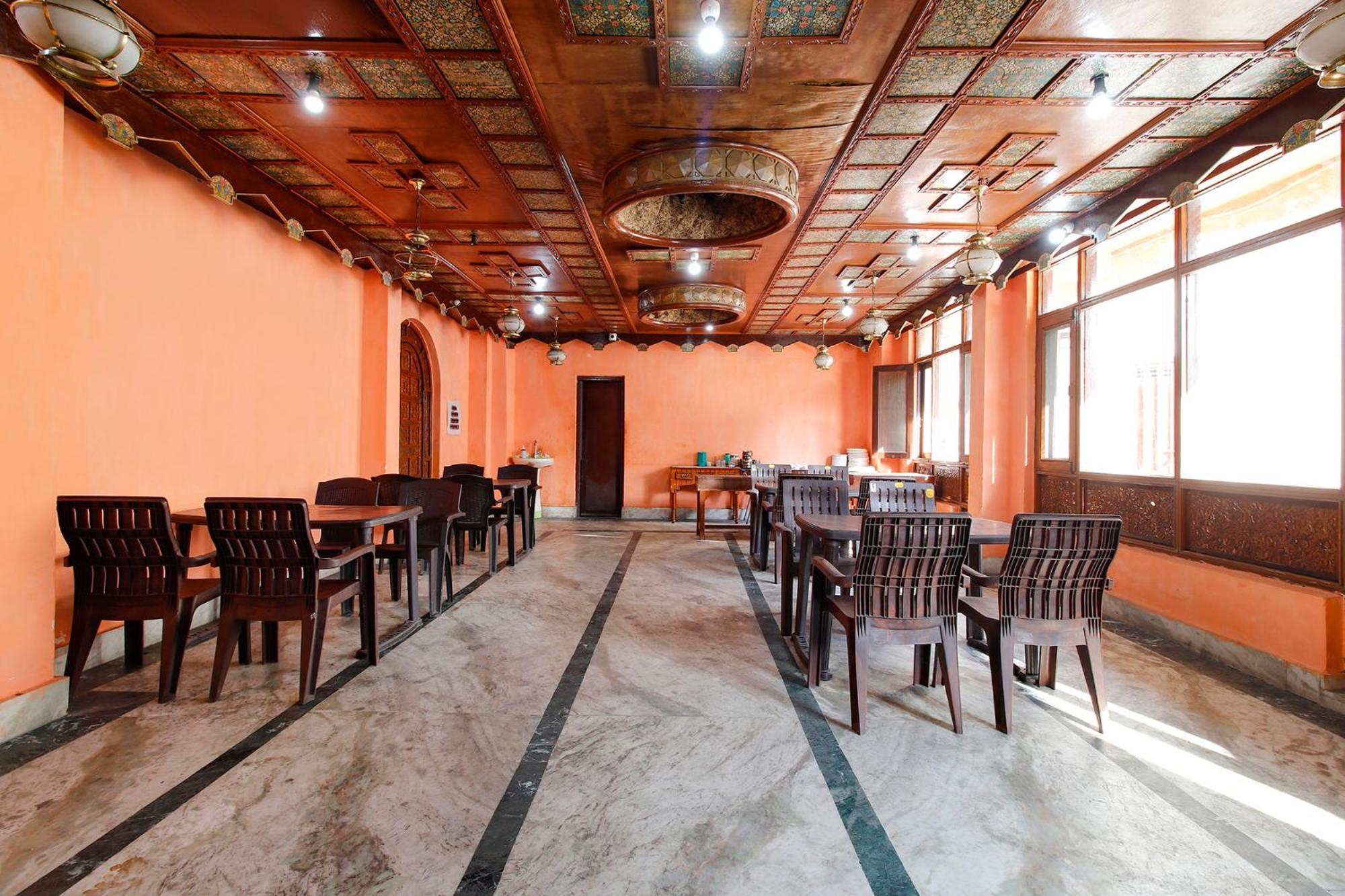 Fabhotel Kashmir Hilltown Durgjan Exteriör bild