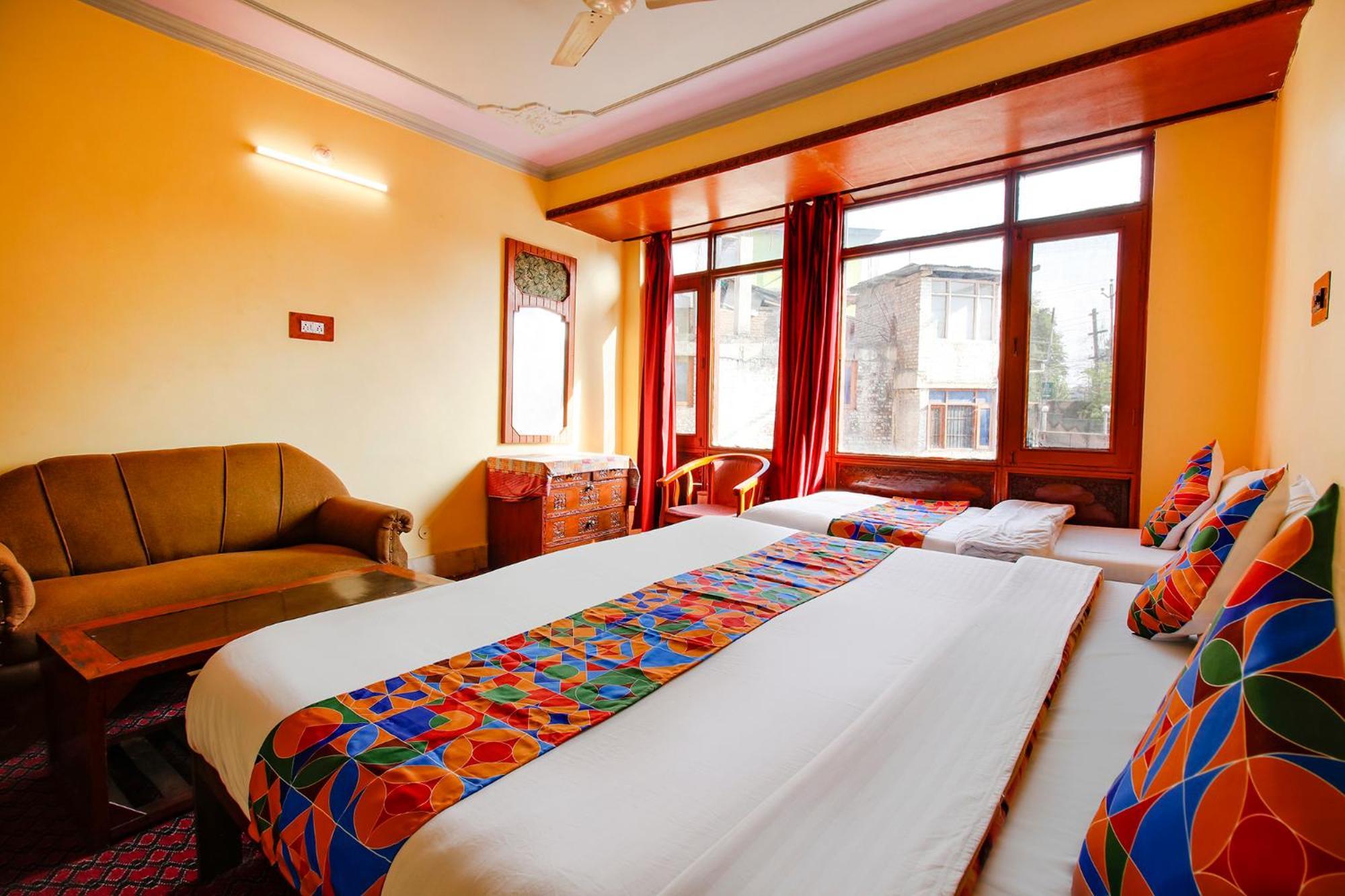 Fabhotel Kashmir Hilltown Durgjan Exteriör bild