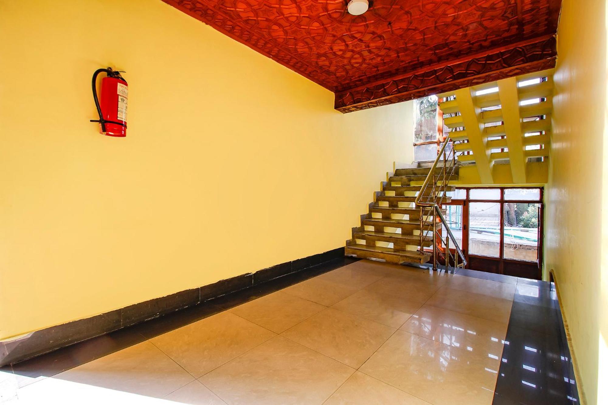 Fabhotel Kashmir Hilltown Durgjan Exteriör bild