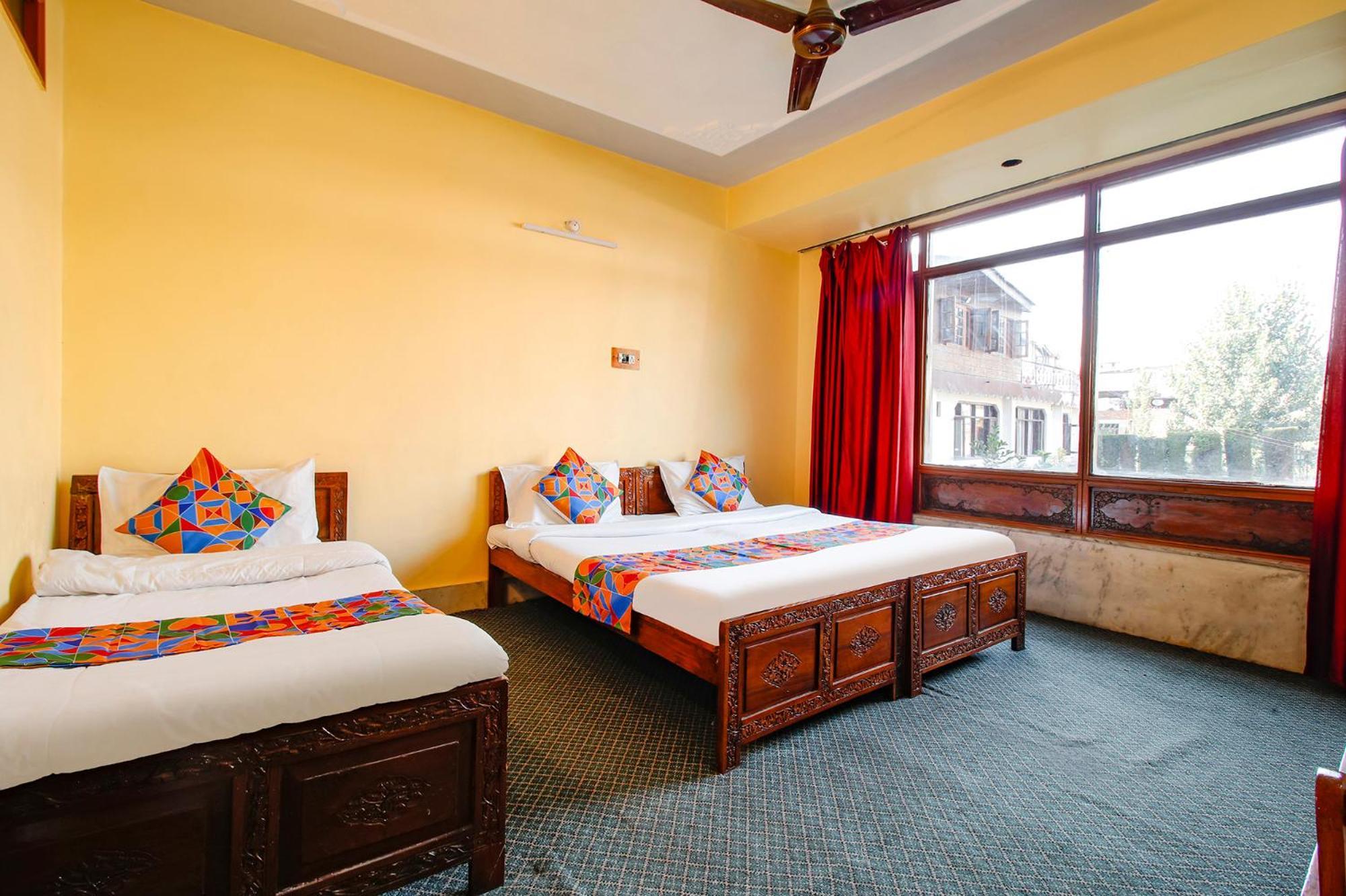 Fabhotel Kashmir Hilltown Durgjan Exteriör bild