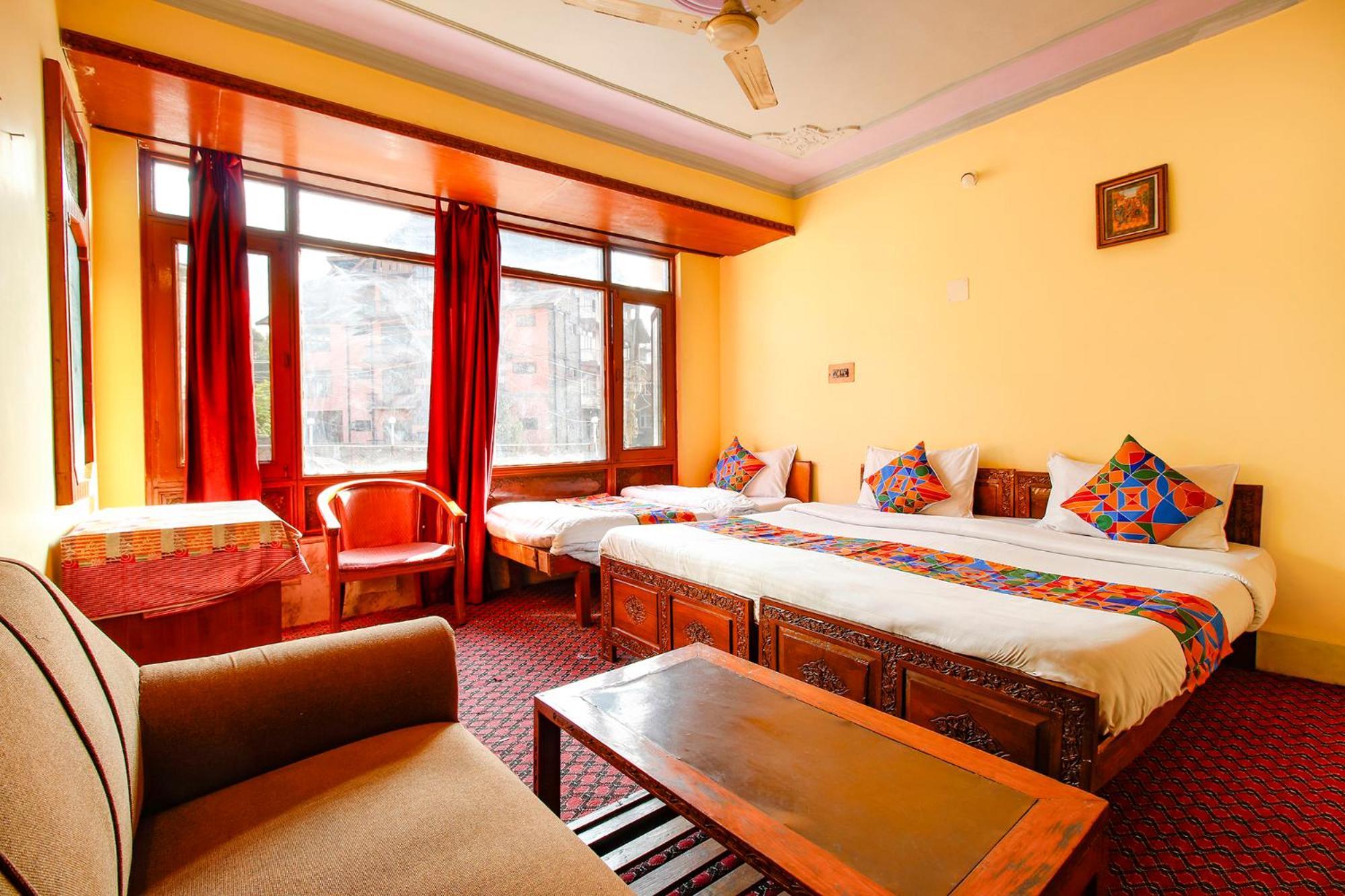 Fabhotel Kashmir Hilltown Durgjan Exteriör bild