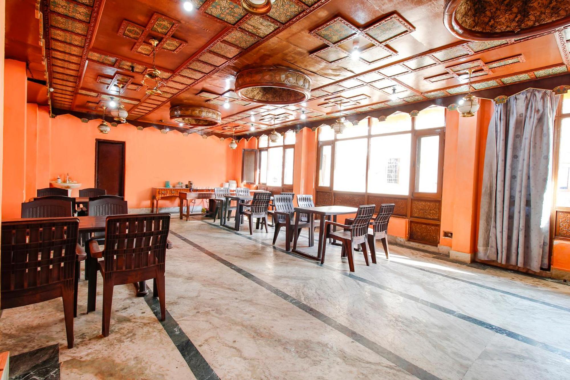 Fabhotel Kashmir Hilltown Durgjan Exteriör bild
