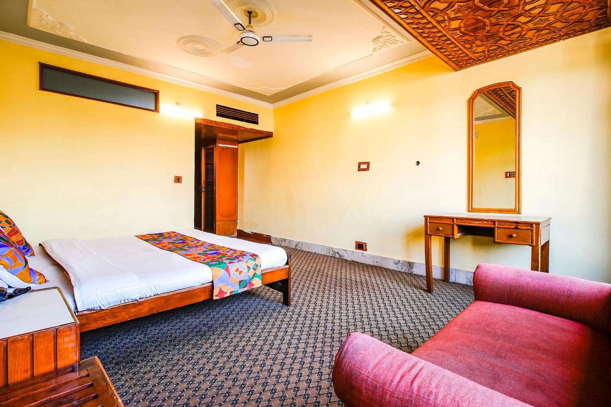 Fabhotel Kashmir Hilltown Durgjan Exteriör bild
